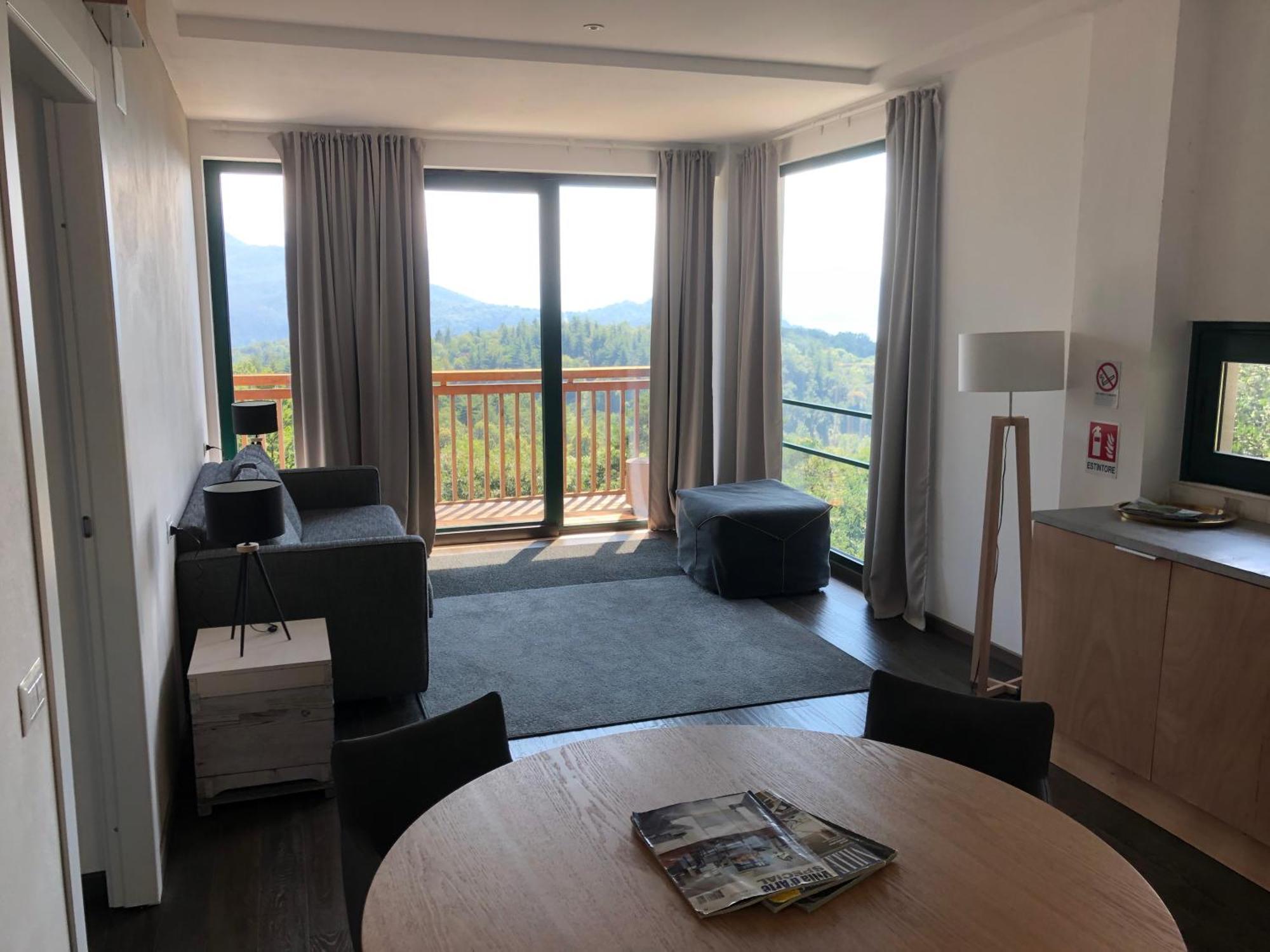 Agriturismo Voeuja Lago Maggiore Луино Экстерьер фото